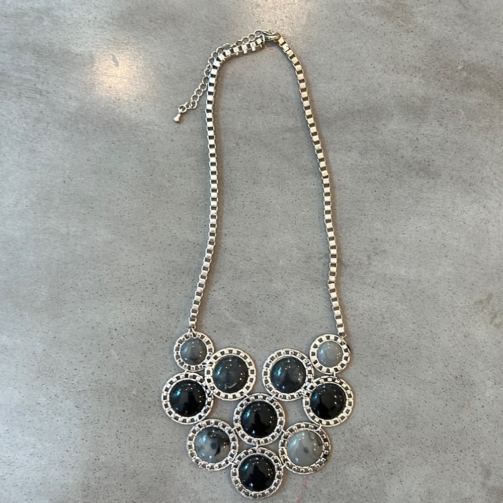 Gray circles statement necklace